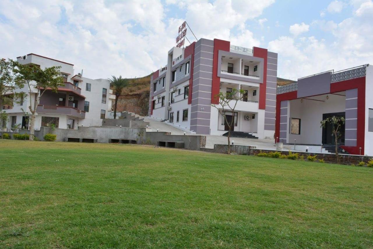 Meera Valley Resort By Nexottel Udaipur Exteriör bild