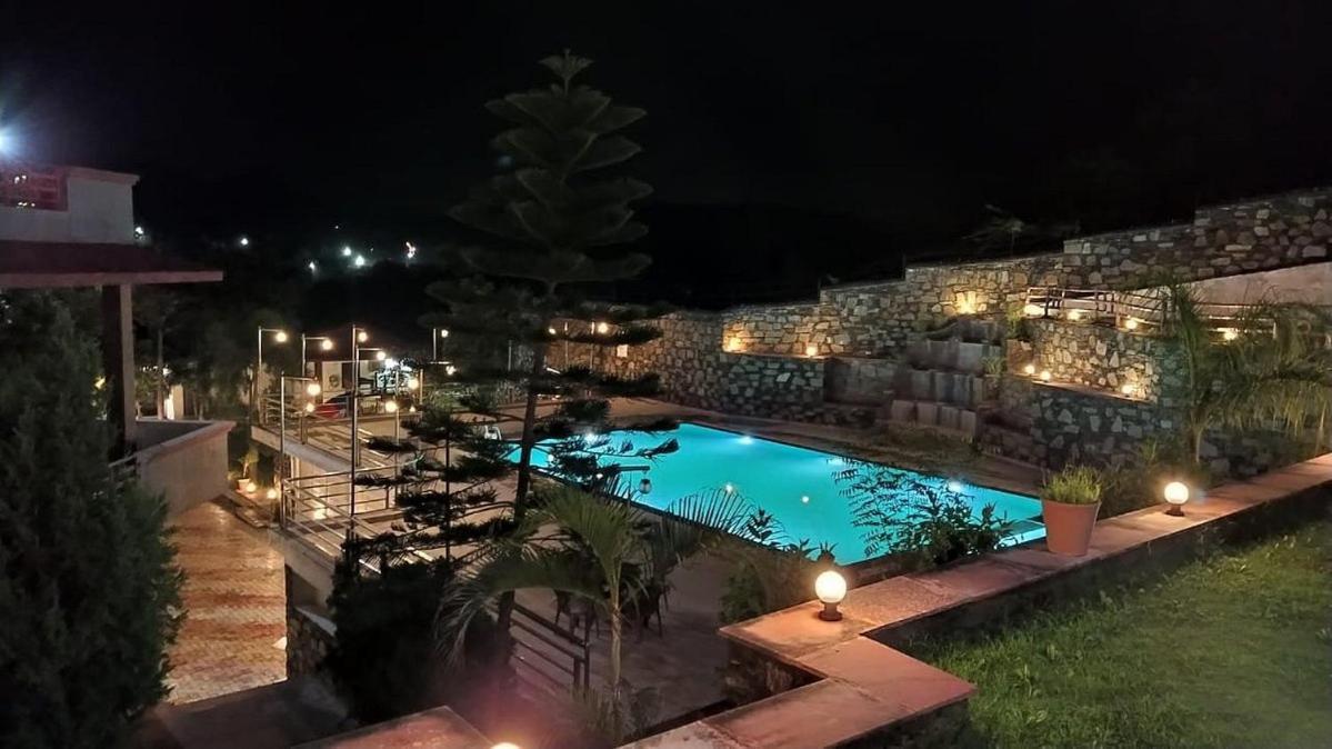 Meera Valley Resort By Nexottel Udaipur Exteriör bild