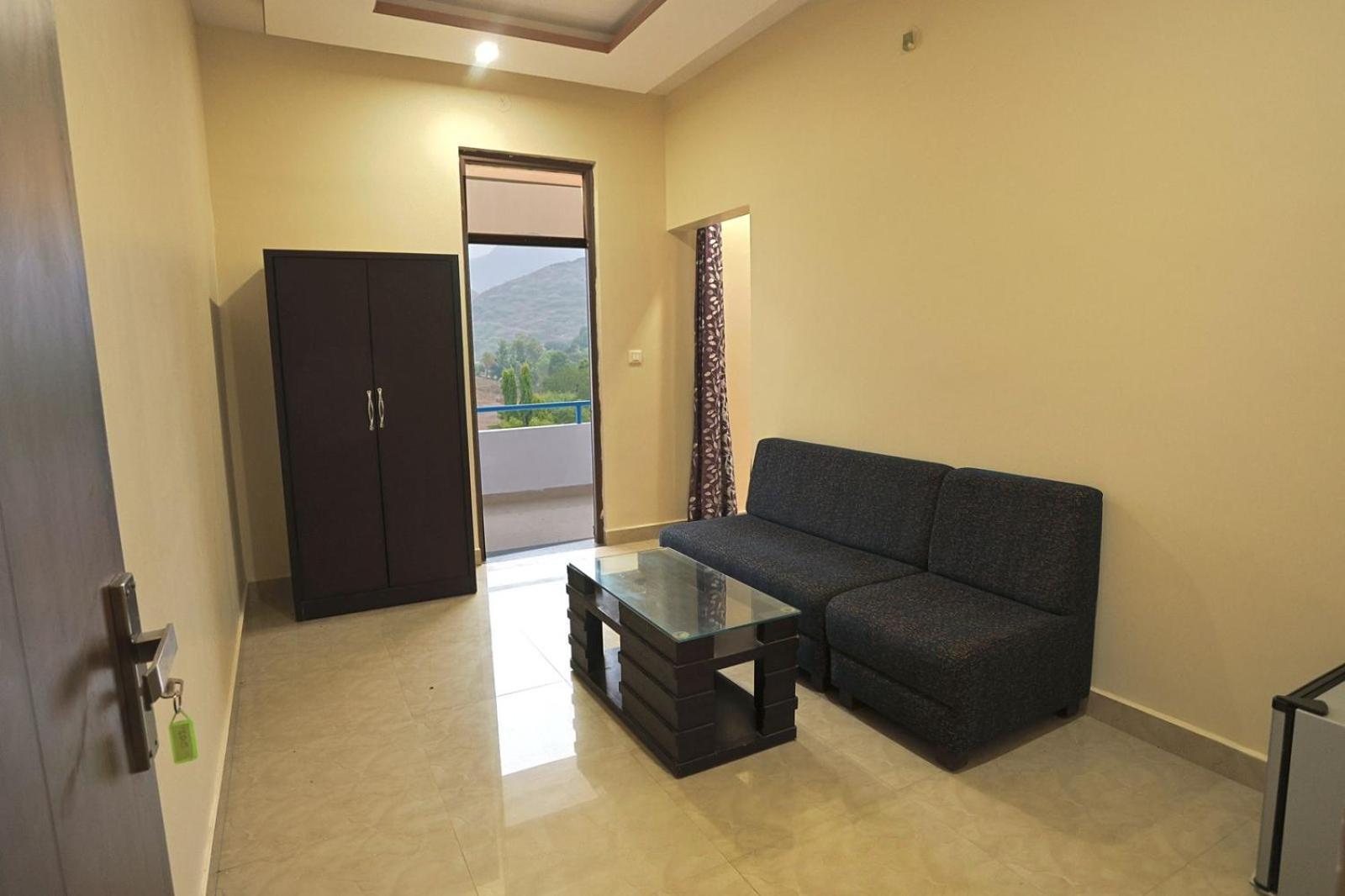 Meera Valley Resort By Nexottel Udaipur Exteriör bild